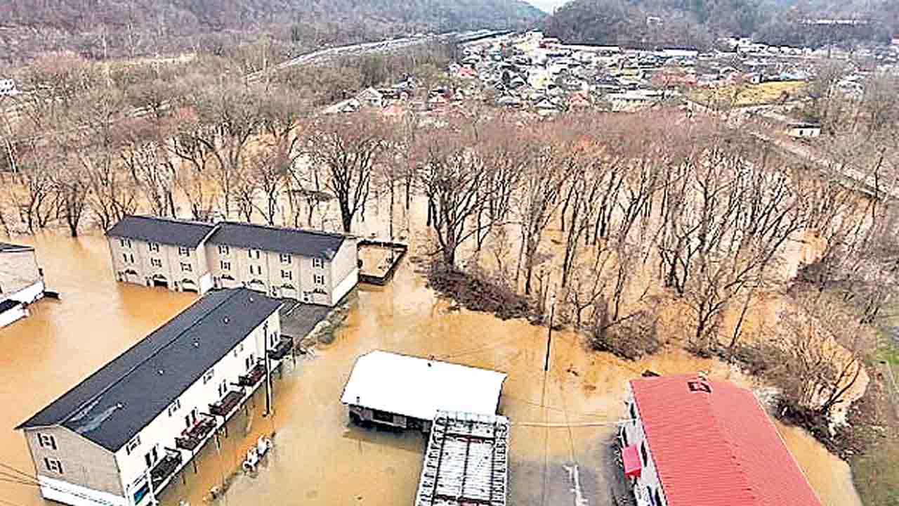 అమెరికాలో వరదల బీభత్సం