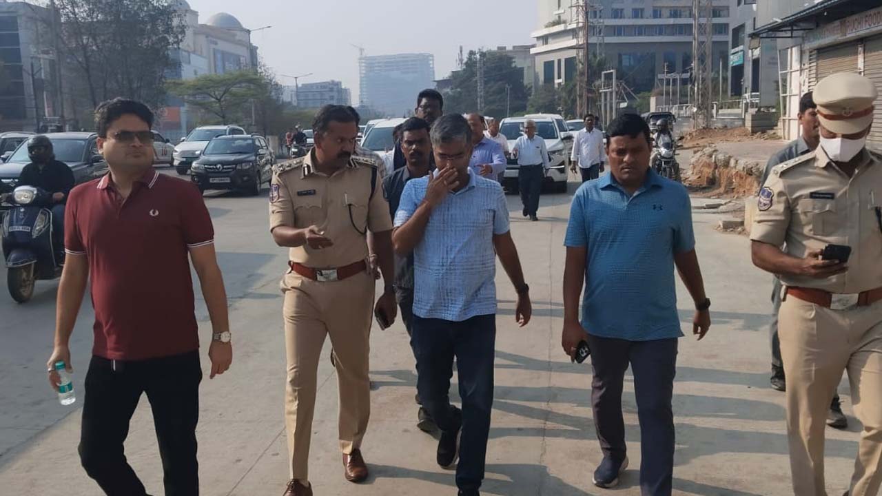 Ilambarathi | సుందరీకరణ పనులు వేగవంతం చేయాలి : జీహెచ్‌ఎంసీ కమిషనర్‌ ఇలంబర్తి