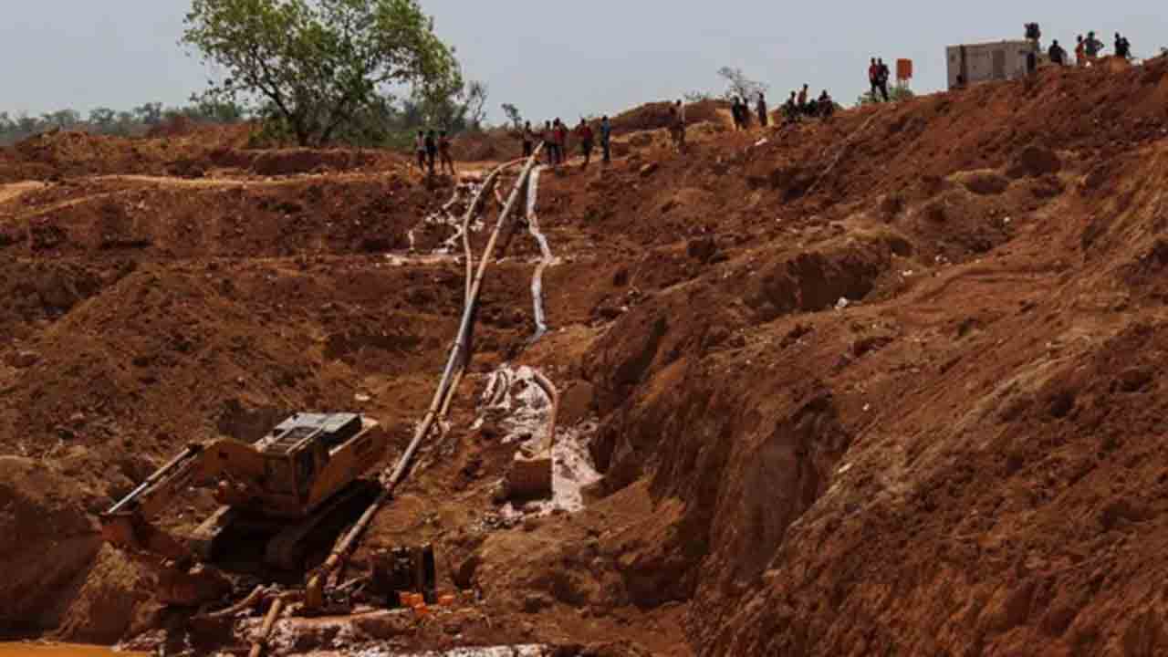 Goldmine Collapses | బంగారు గని కూలి 48 మంది దుర్మరణం