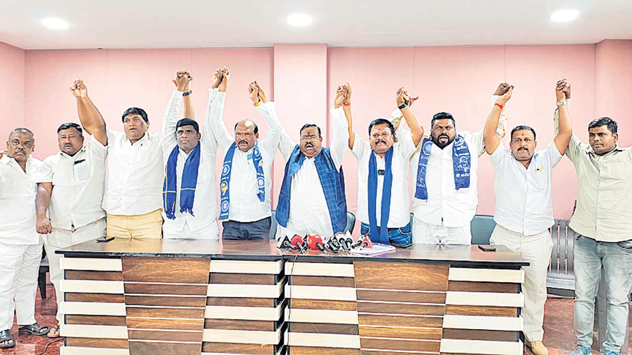 వర్గీకరణపై చర్చించకుండా చేస్తే.. రాష్ట్రం అగ్నిగుండమే