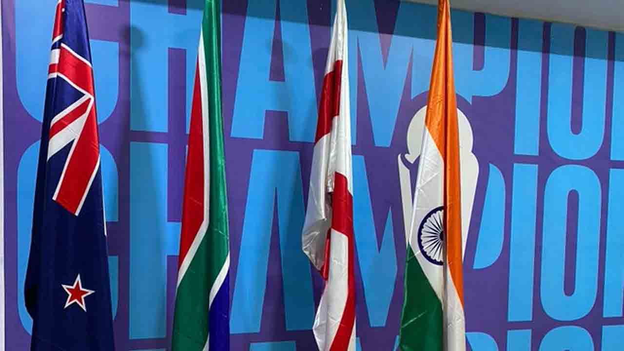 Indian flag  | దిగొచ్చిన పాక్‌.. కరాచీ స్డేడియంపై రెపరెపలాడిని భారత మువ్వన్నెల జెండా