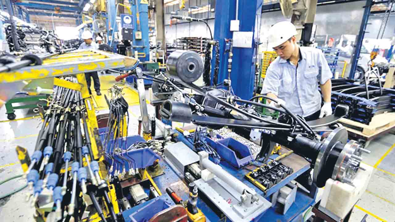 నెమ్మదించిన పారిశ్రామికోత్పత్తి