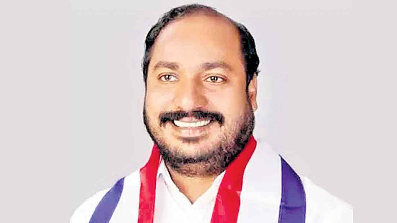 బీసీ రిజర్వేషన్లలో కోత!