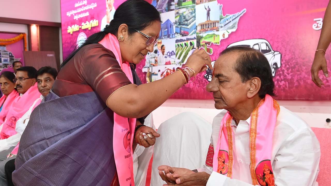 KCR | కేసీఆర్‌ అధ్యక్షతన ప్రారంభమైన బీఆర్‌ఎస్‌ విస్తృత స్థాయి కార్యవర్గ సమావేశం