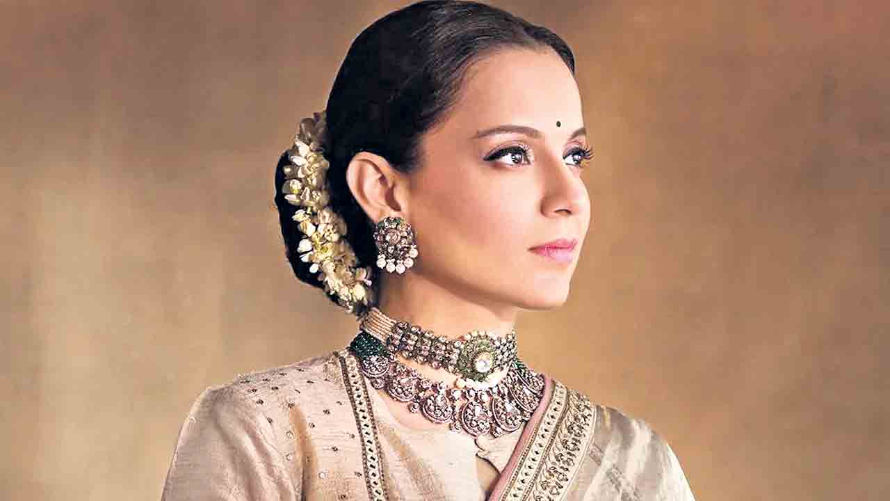 మహిళగా ఎదగాలి..