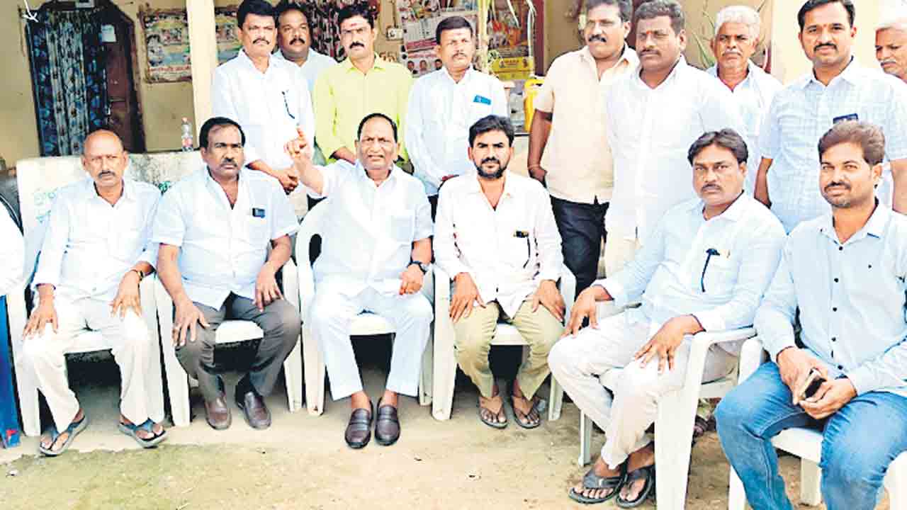 మోసం చేసిన కాంగ్రెస్‌కు బుద్ధిచెప్పాలి