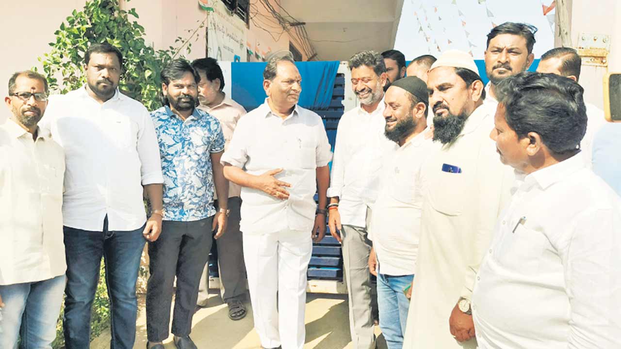 పథకాలు పక్కకు పెట్టే ప్రయత్నాలు