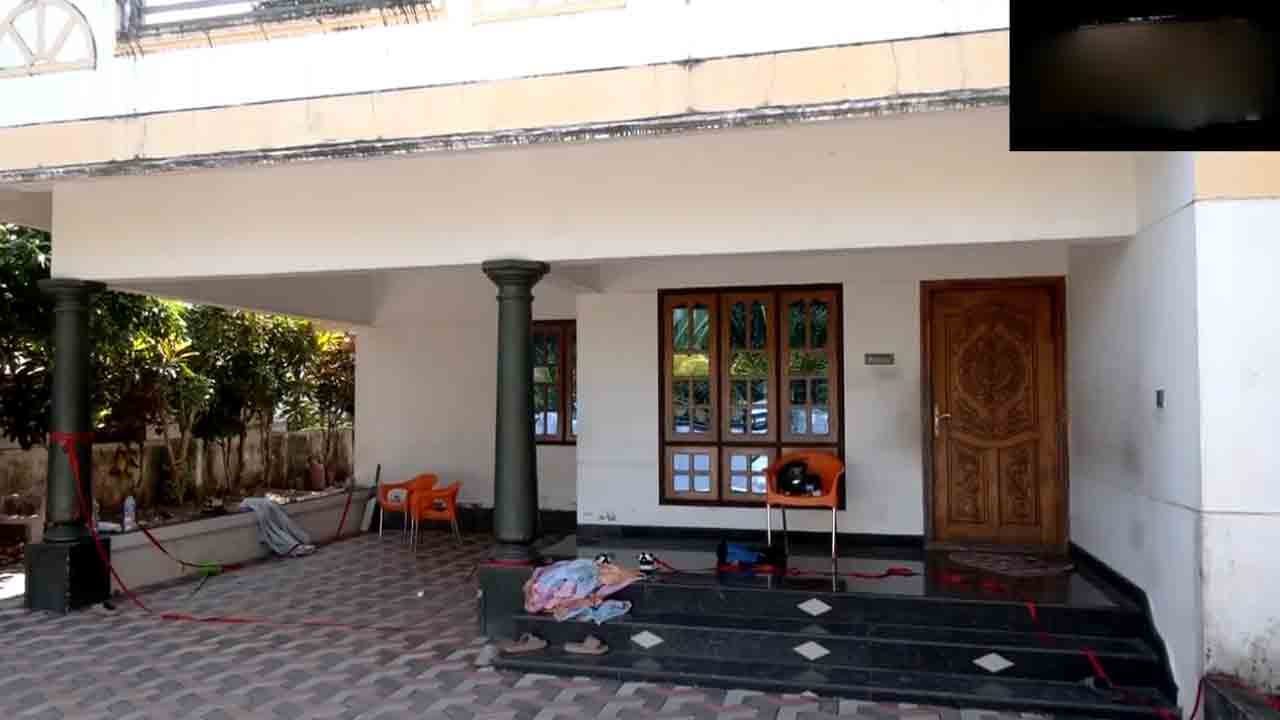 Murders | ఒకరి తర్వాత ఒకరిని సుత్తితో తలలపై కొట్టి.. ఐదుగురు కుటుంబసభ్యుల దారుణ హత్య..!