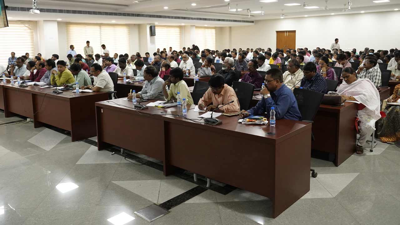 ఎన్నికల మార్గదర్శకాలు పాటించాల్సిందే..