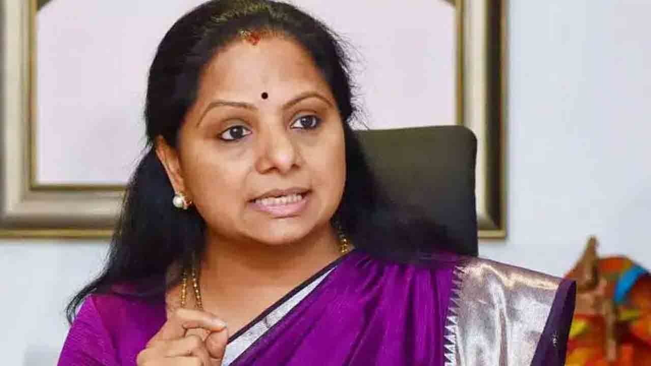 MLC Kavita | ప్రధాని బీసీ అయితే మాకేంది.. ఓసీ అయితే మాకేంది..? : కాంగ్రెస్, బీజేపీలపై ఎమ్మెల్సీ కవిత ఫైర్