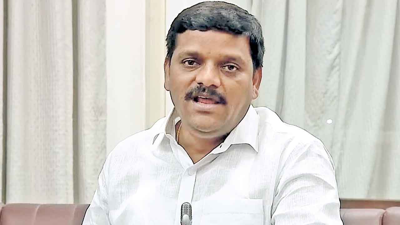 తీన్మార్‌ మల్లన్నపై కేసు ఎందుకు నమోదు చేయలేదు?