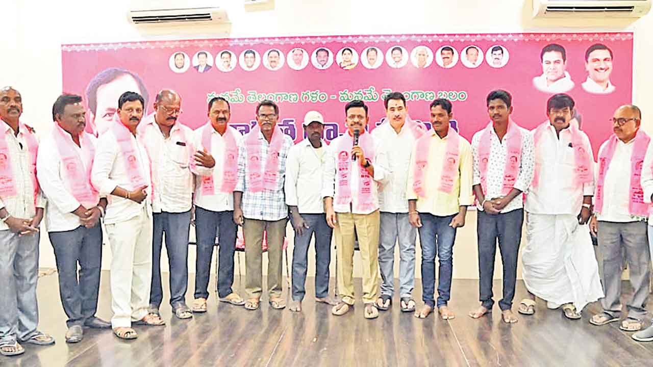 పొంగులేటి ఇలాకాలో బీఆర్‌ఎస్‌లో చేరికలు
