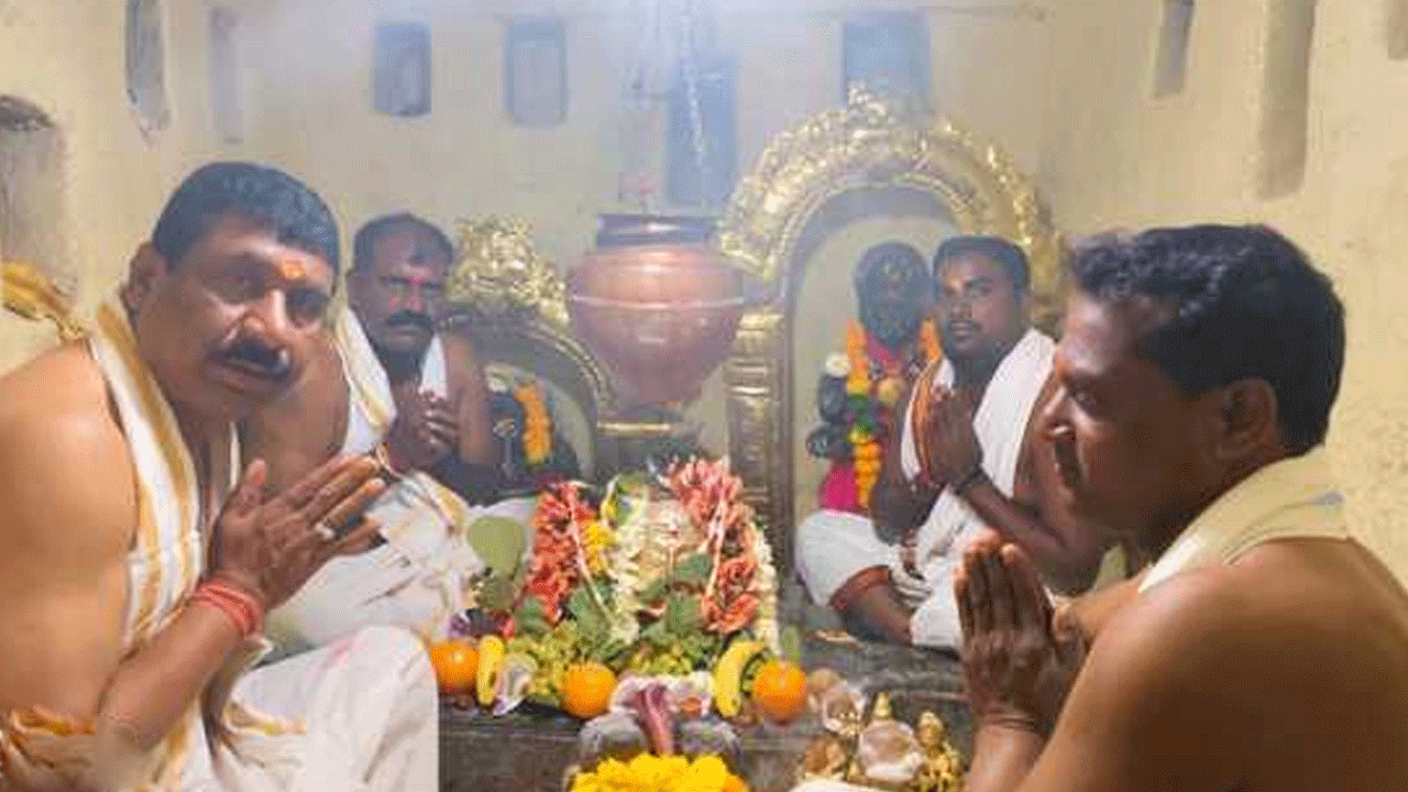 Mahashivaratri | పెద్ద కొడప్‌గల్ పాపహరేశ్వర  ఆలయంలో ప్రత్యేక పూజలు