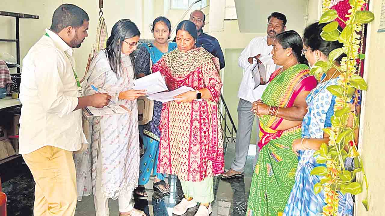 Samagra Survey | సర్వే పూర్తి చేసినా డబ్బులివ్వలే.. ఎన్యూమరేటర్లు, సూపర్‌వైజర్లకు కోట్లలో బకాయిలు