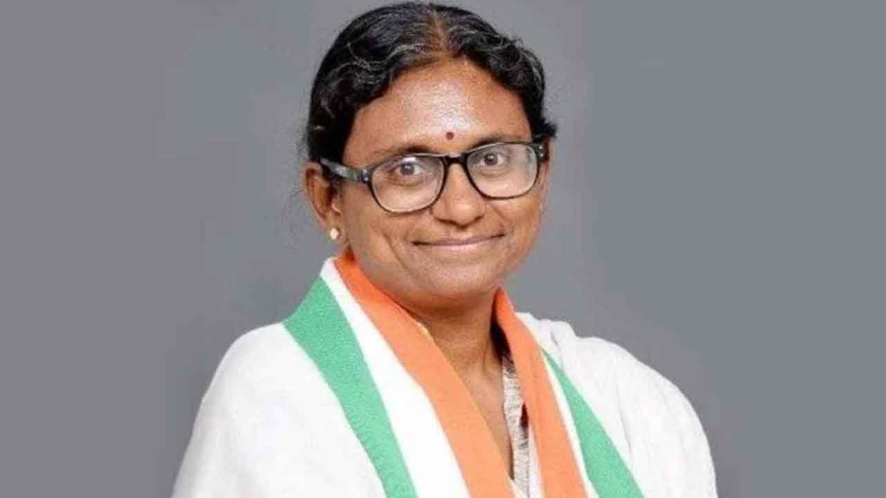 నేడు రాష్ర్టానికి కాంగ్రెస్‌ రాష్ట్ర ఇన్‌చార్జి మీనాక్షి