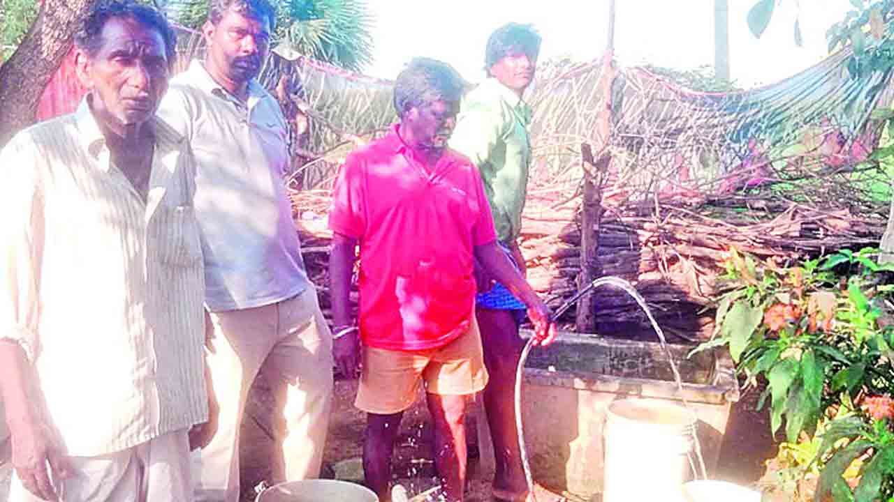 సుక్యతండాకు అధికారుల పరుగు