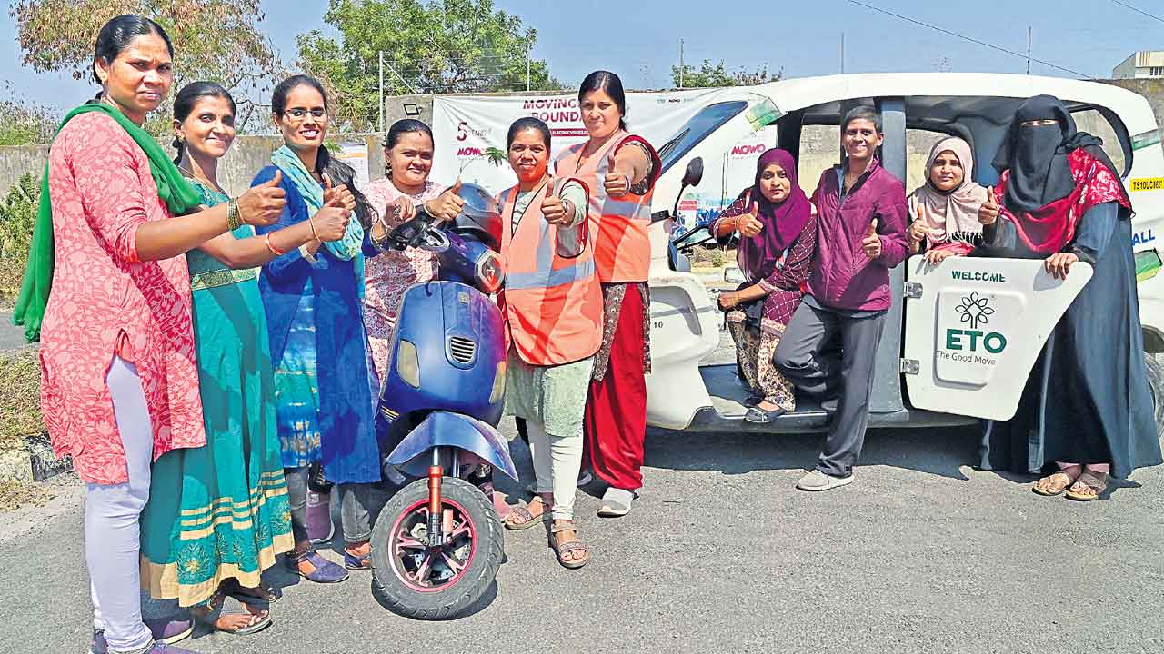 Moving Boundaries | హద్దులు చెరిపి.. ఆటో నడిపి!