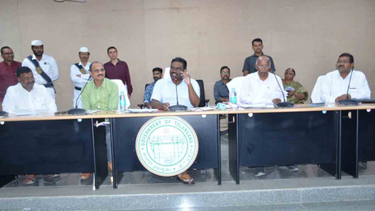 Nizamabad Collector | ప్రభుత్వ బడుల్లో విద్యా ప్రమాణాలను మెరుగుపర్చాలి : కలెక్టర్ రాజీవ్ గాంధీ హనుమంతు