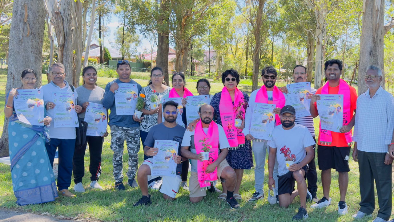 BRS Australia | ఆస్ట్రేలియాలో వృక్షార్చన.. మొక్కలు నాటి కేసీఆర్‌కు శుభాకాంక్షలు తెలిపిన బీఆర్‌ఎస్‌ శ్రేణులు