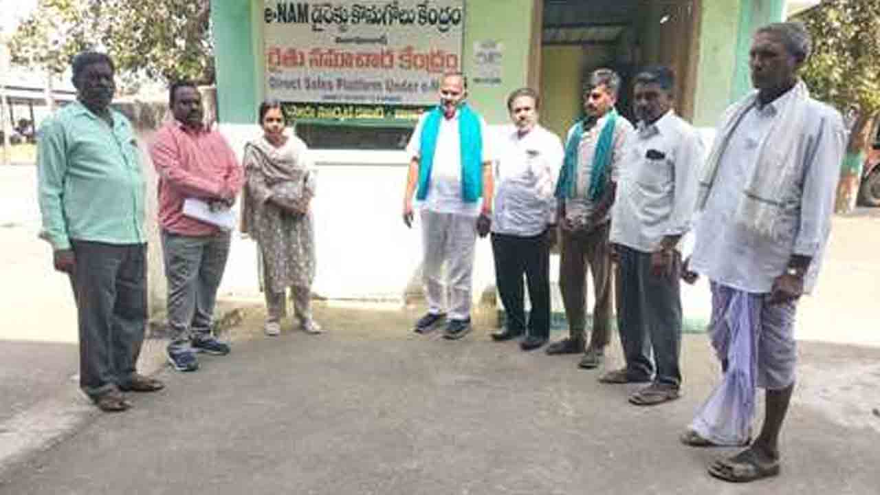 Direct Purchase Centre | నిజామాబాద్‌ మార్కెట్ యార్డ్‌లో డైరెక్ట్ కొనుగోలు కేంద్రం ఏర్పాటు