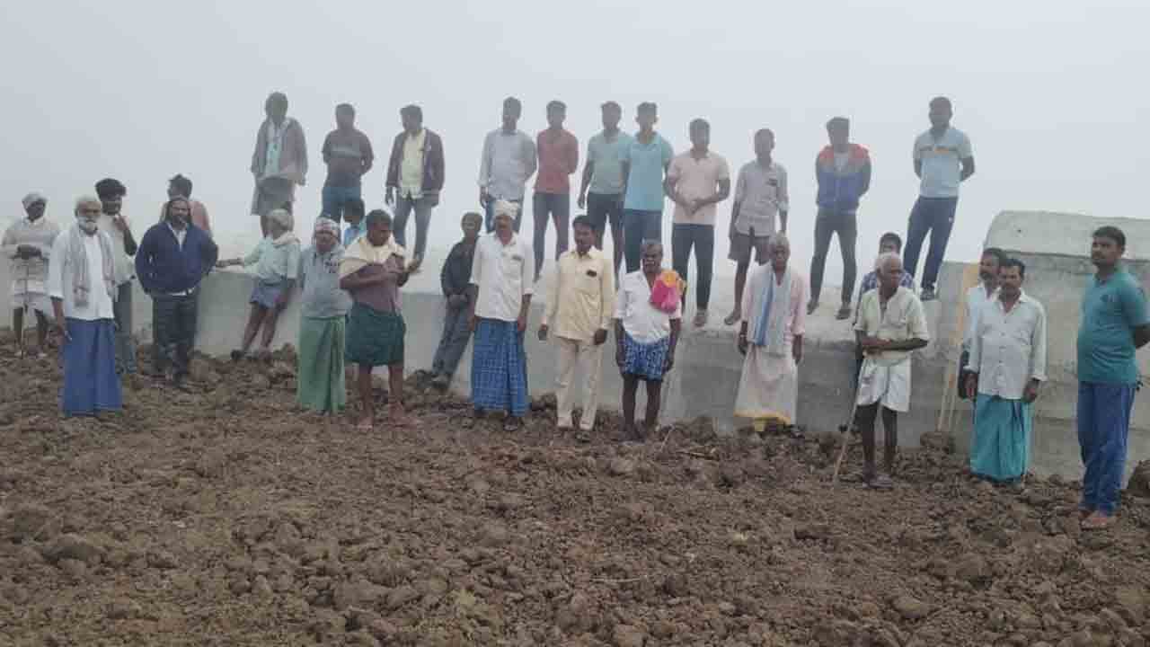 బిక్కేరు వెలవెల.. రైతన్న విలవిల