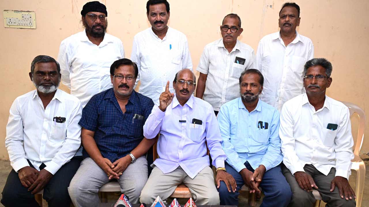 రిటైర్మెంట్‌ బెనిఫిట్స్‌పై సర్కారు నిర్లక్ష్యం