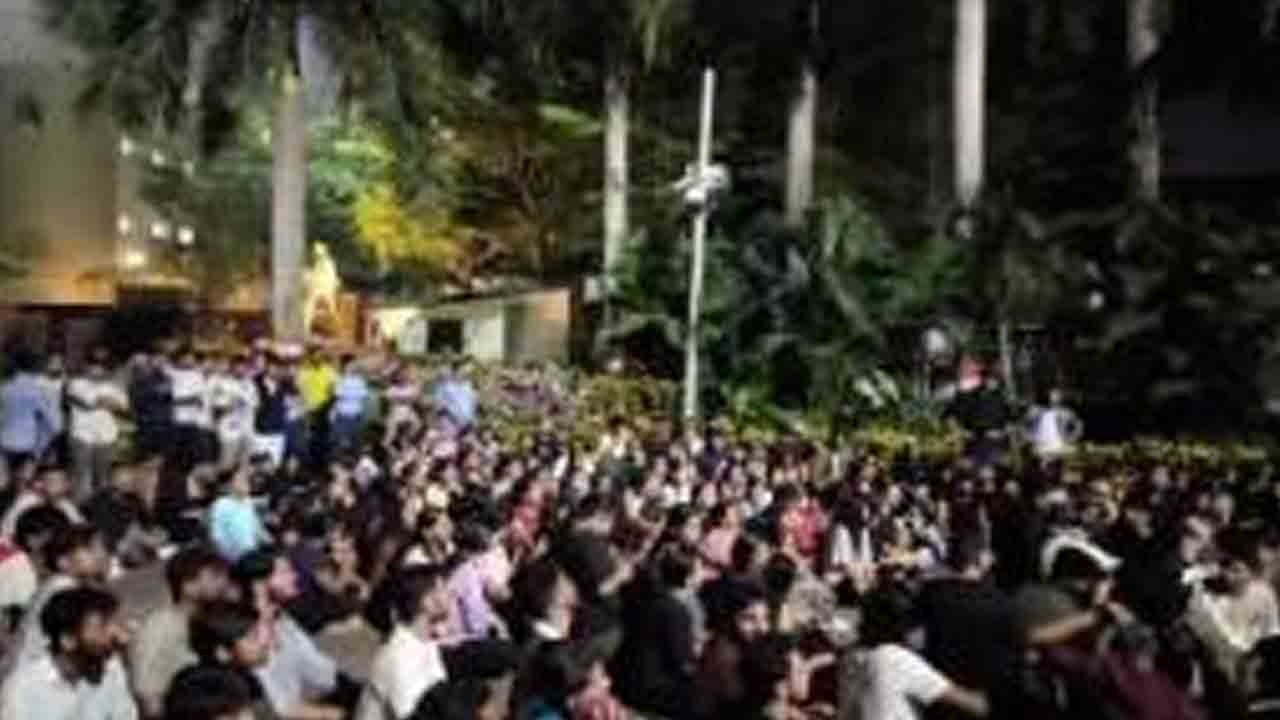 ఒడిశాలో నేపాలీ విద్యార్థిని మృతిపై నిరసనలు