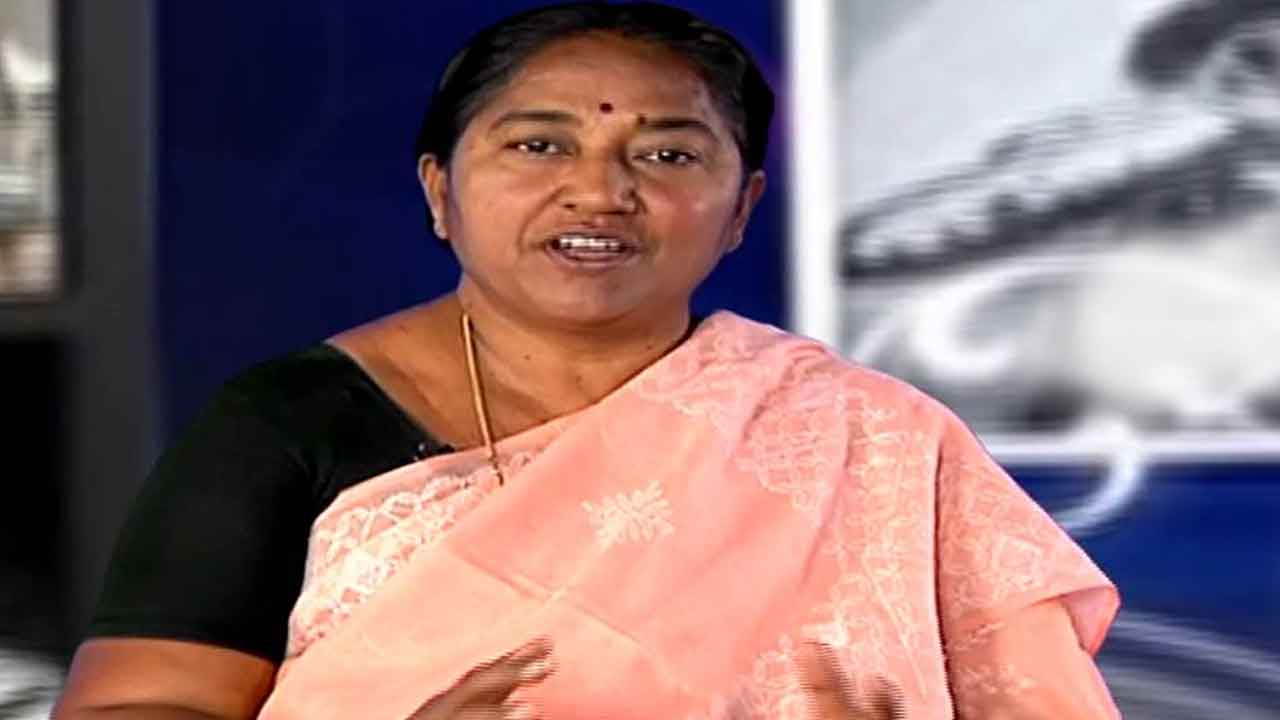 సంక్షోభాల నుంచి రైతులను బయటపడేయాలి