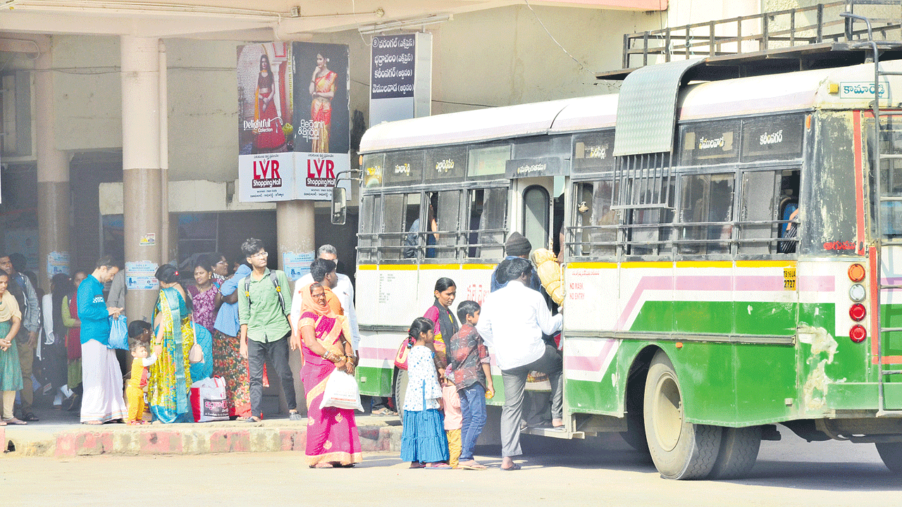 ఆర్టీసీ స్పెషల్‌ బాదుడు