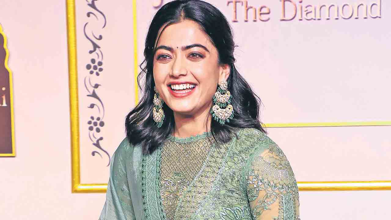 Rashmika Mandanna | రామ్‌చరణ్‌ జోడీగా రష్మిక మందన్న?
