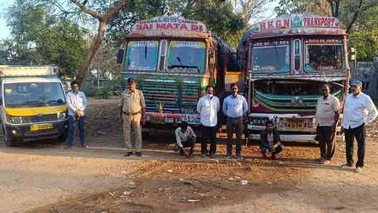 Ration rice Seize  | మహారాష్ట్రకు తరలిస్తున్న రేషన్‌ బియ్యం పట్టివేత