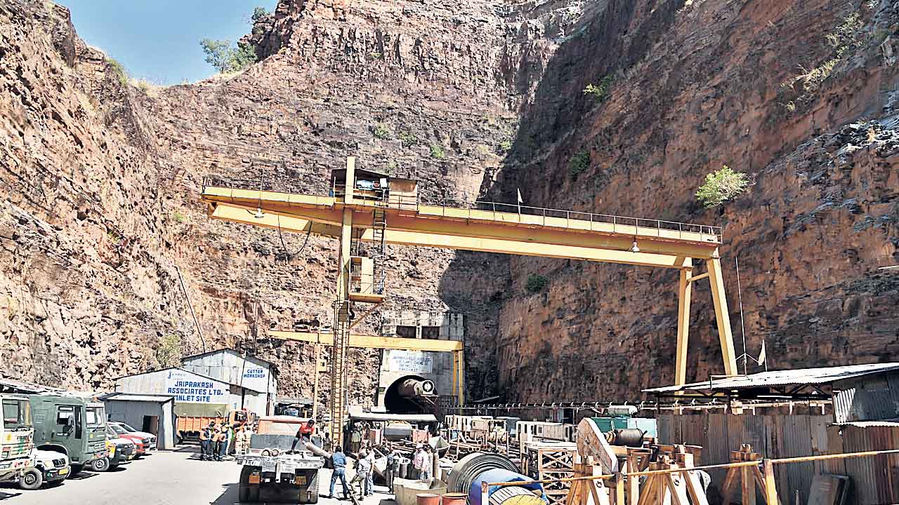 SLBC Project | టెస్టుల్లేవ్‌.. రక్షణ చర్యల్లేవ్‌.. ఎస్‌ఎల్‌బీసీ ప్రాజెక్టుకు అన్నీ అనామతు పరీక్షలే!