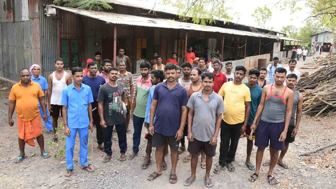 పస్తులుంటున్నాం..