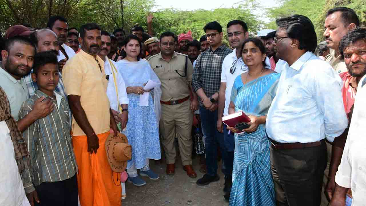 Srisailam | మహాశివరాత్రి బ్రహ్మోత్సవాలకు కాలినడకన వచ్చే భక్తులకు విస్తృత ఏర్పాట్లు .. అటవీ మార్గంలో 12 చోట్ల మౌలిక వసతులు..!