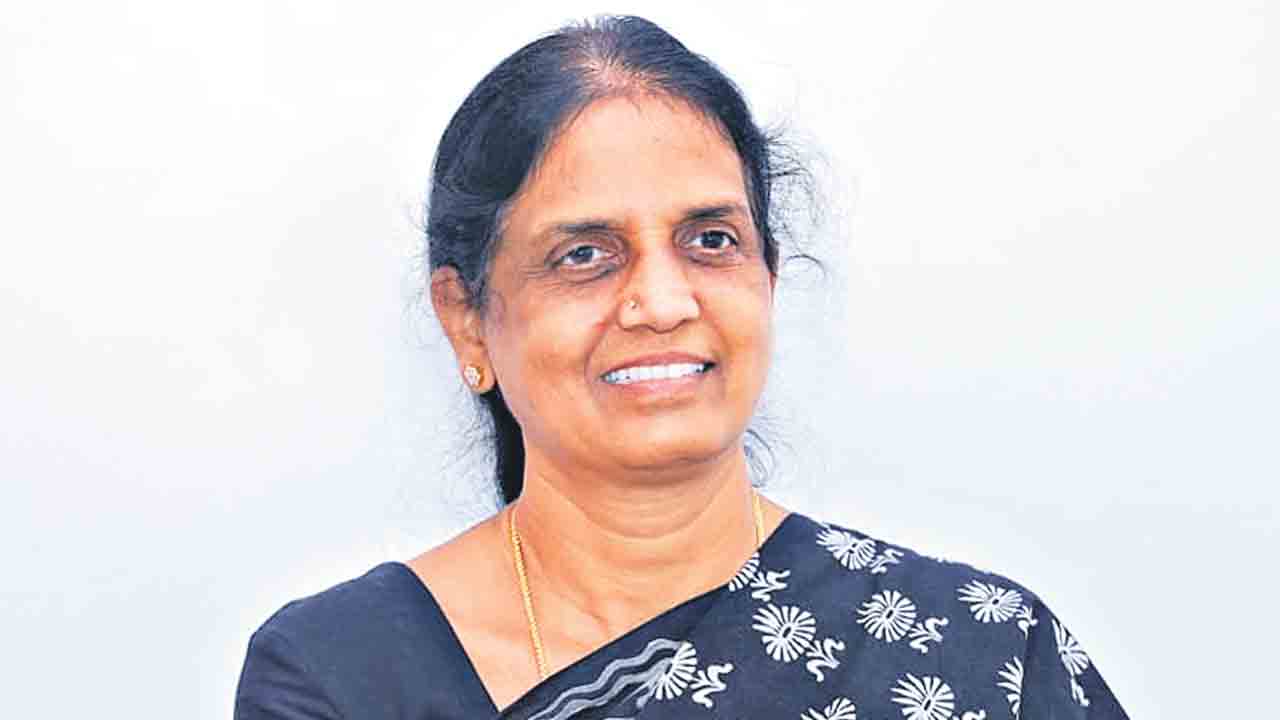 MLA Sabitha | తెలంగాణలో కేసీఆర్ పేరును చేరివేయడం రేవంత్రెడ్డి తరం కాదు : ఎమ్మెల్యే సబిత