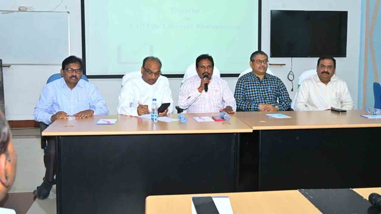 Srirampur GM | ఏప్రిల్‌ నుంచి సింగరేణిలో కాగితపు రహిత సేవలు : శ్రీరాంపూర్ జీఎం శ్రీనివాస్