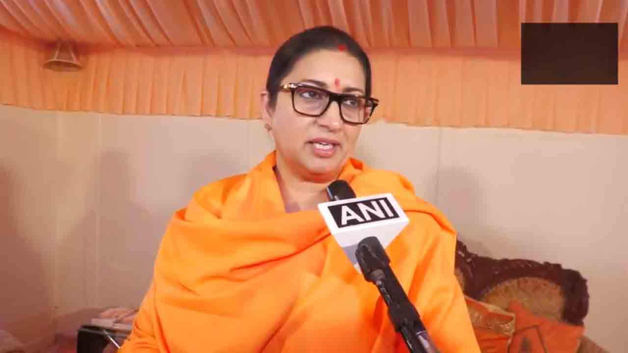 Smriti Irani | ఆ మార్పు తేకపోగా లిక్కర్‌ స్కామ్‌లో నిందితుడయ్యాడు.. కేజ్రీవాల్‌పై స్మృతి ఇరానీ కామెంట్స్‌