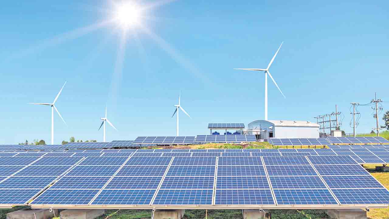 సోలార్‌ప్లాంట్లపై మహిళల నిరాసక్తి