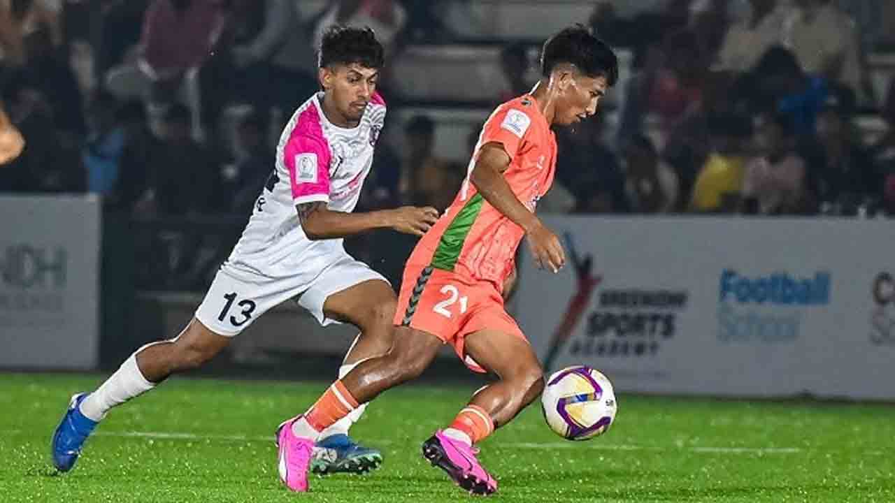 శ్రీనిధి ఎఫ్‌సీ అదుర్స్‌