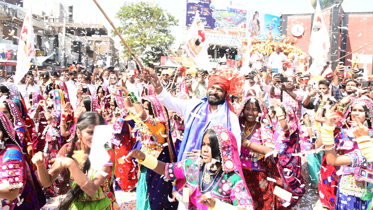Srinivas Goud | గిరిజన జాతి కోసం జీవితాన్ని త్యాగం చేసిన మహనీయుడు సంత్ సేవాలాల్: శ్రీనివాస్ గౌడ్