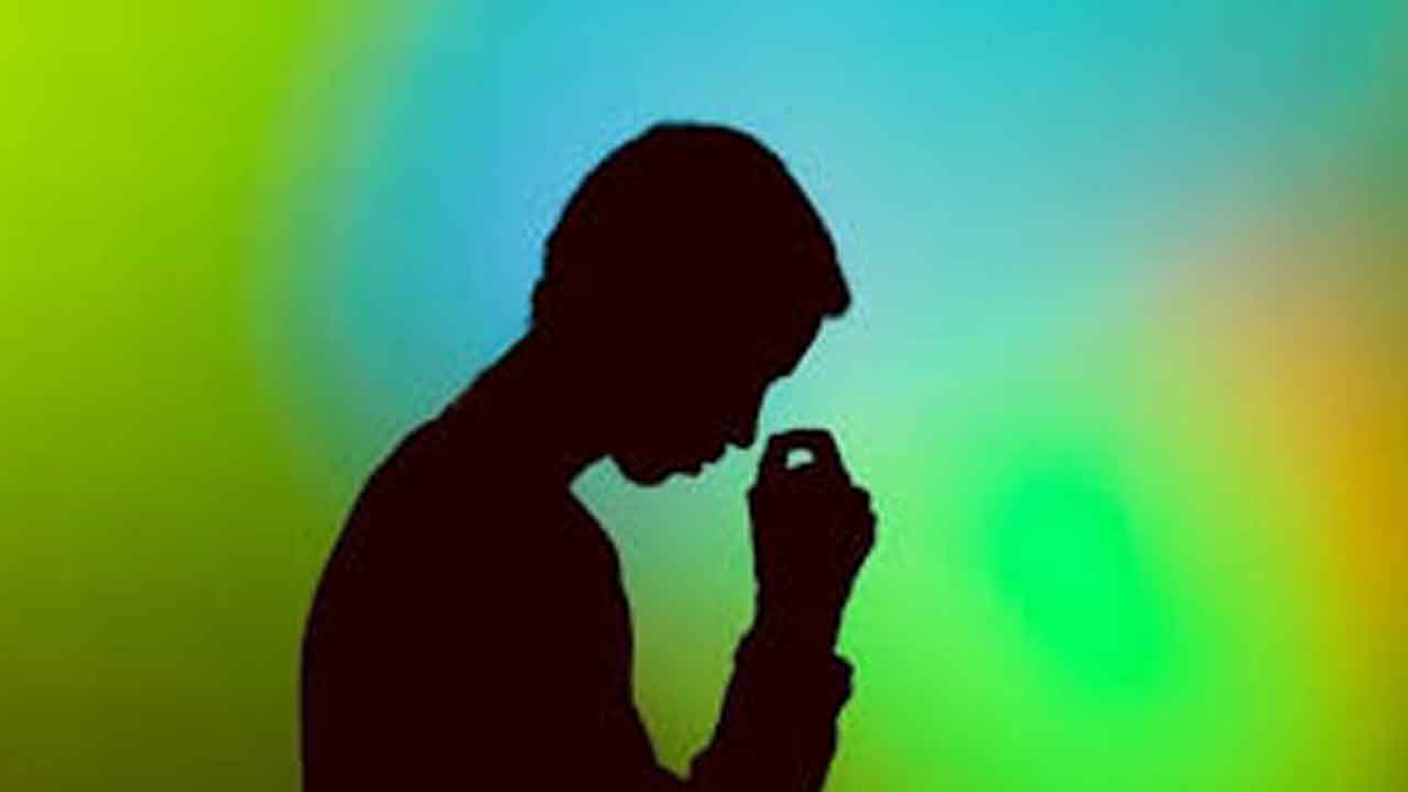 Ragging | టాయిలెట్‌ సీటును నాకించి.. ఫ్లష్‌లో తలను ముంచి.. కేరళ స్కూల్‌లో దారుణం