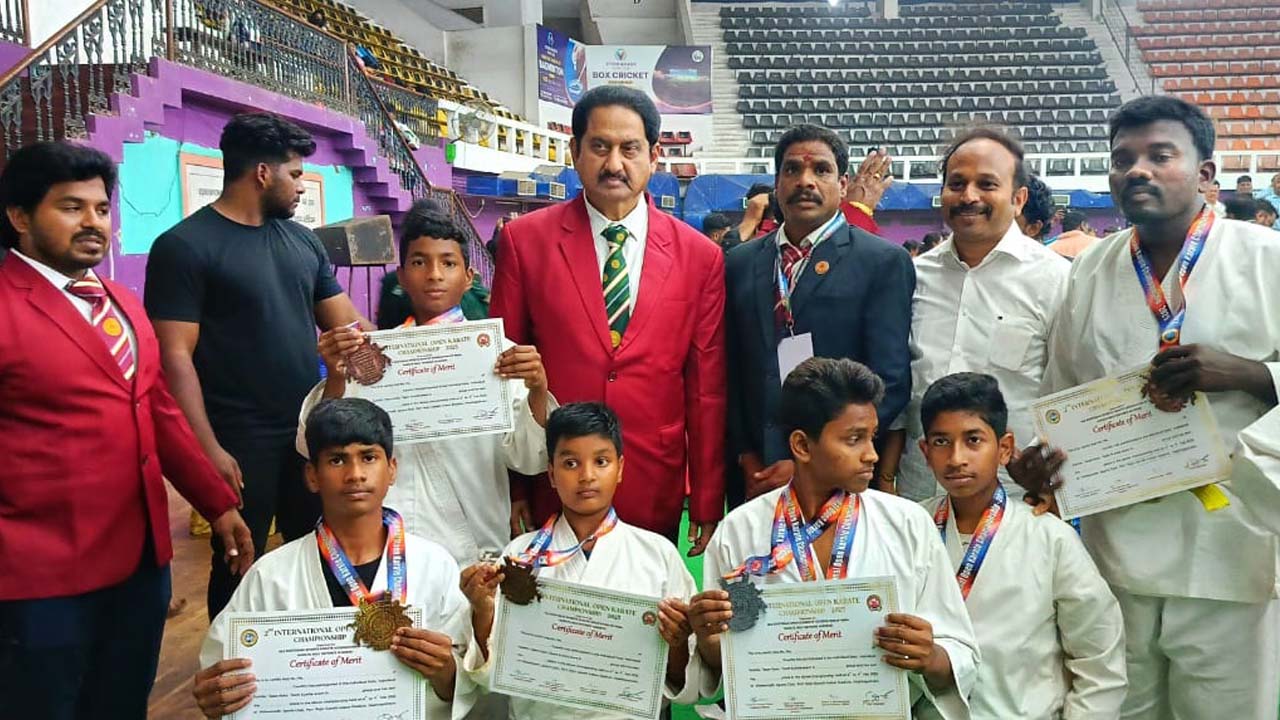Karate Sports | కరాటే పోటీల్లో సత్తా చాటిన చందానగర్ పీజేఆర్ స్టేడియం మార్షల్ ఆర్ట్స్ అకాడమీ