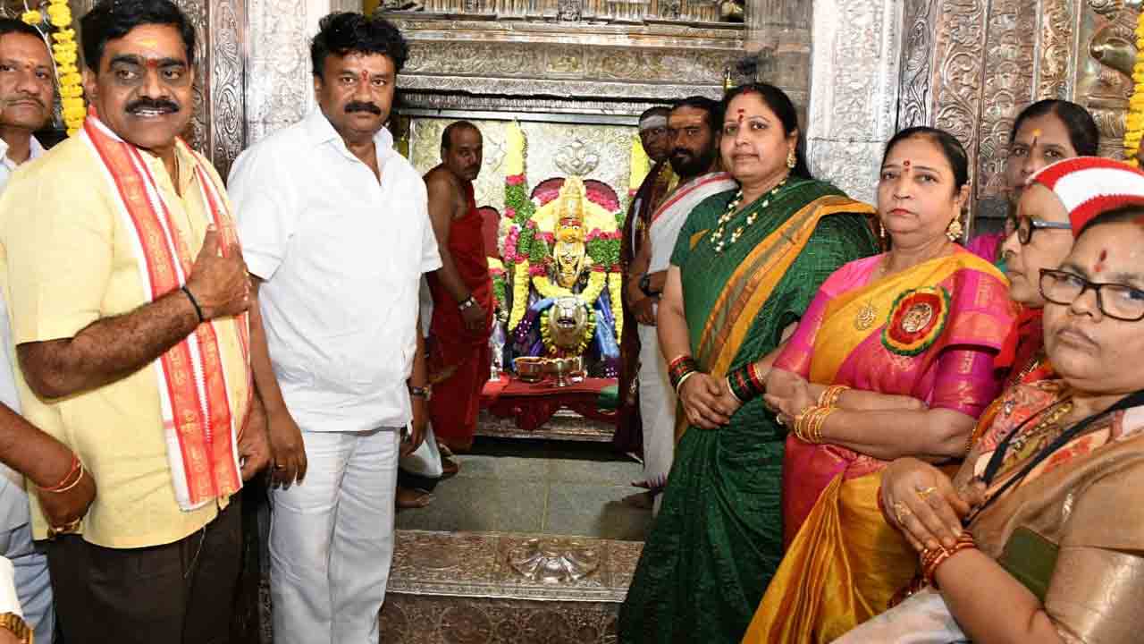 Talasani | ఉజ్జయిని మహంకాళి దేవాలయంలో కుంకుమార్చన.. పూజలు ప్రారంభించిన ఎమ్మెల్యే తలసాని