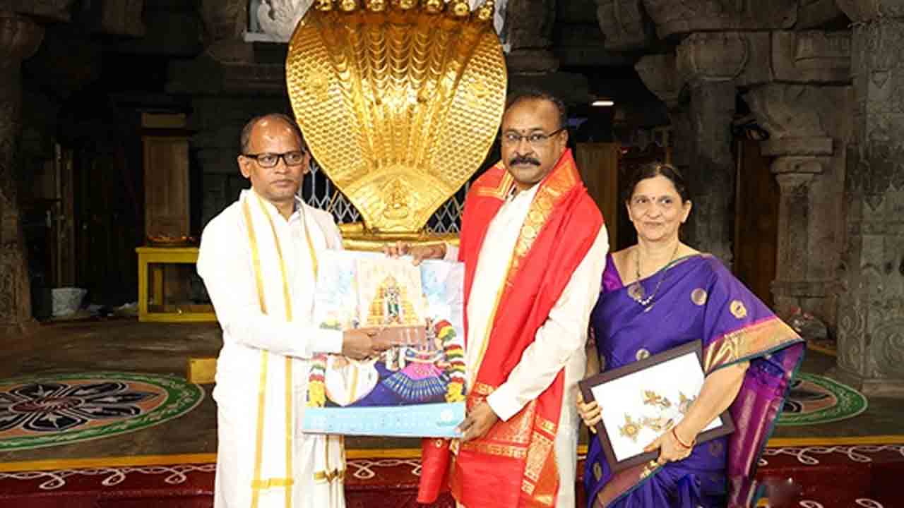 TTD | టీటీడీ బోర్డు ఎక్స్‌ అఫిషియో సభ్యునిగా దేవాదాయశాఖ కమిషనర్‌ ప్రమాణం