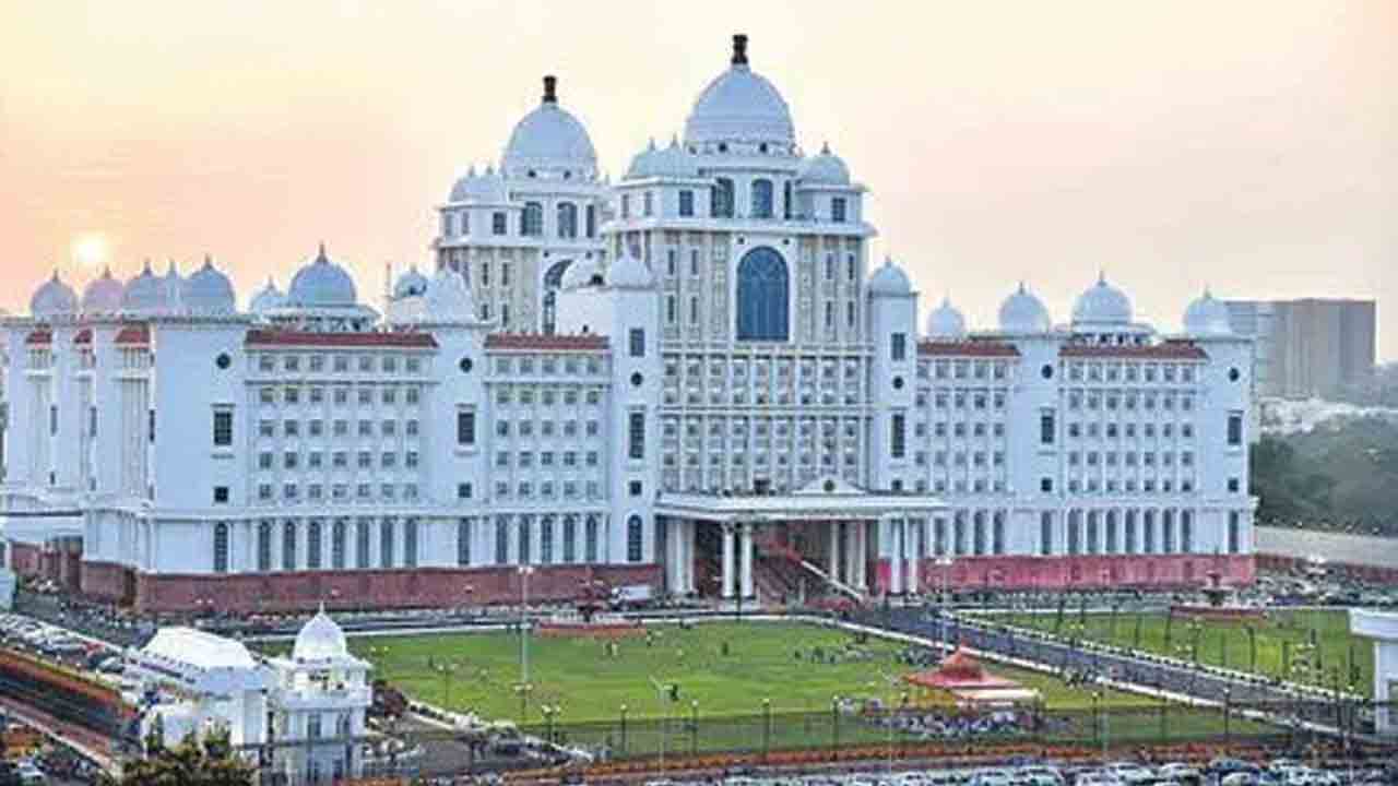 Part time Lecturers | సచివాలయం వద్ద ఉద్రిక్తత.. ఉద్యోగ‌ భద్రత కల్పించాలంటూ పార్ట్‌టైం అధ్యాపకుల ఆందోళన