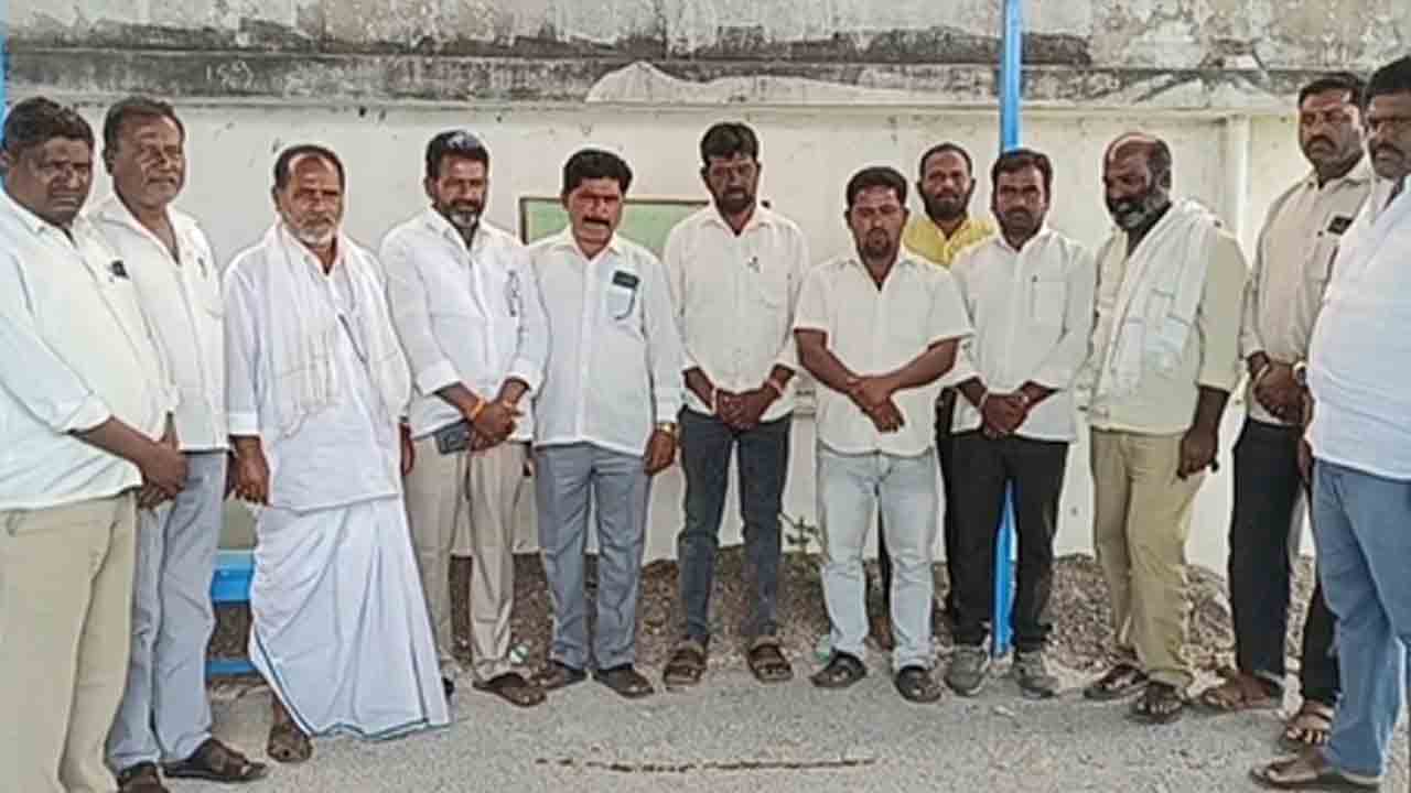 Sevalal Jayanti | సేవలాల్ జయంతి రోజున సెలవు దినంగా ప్రకటించాలి