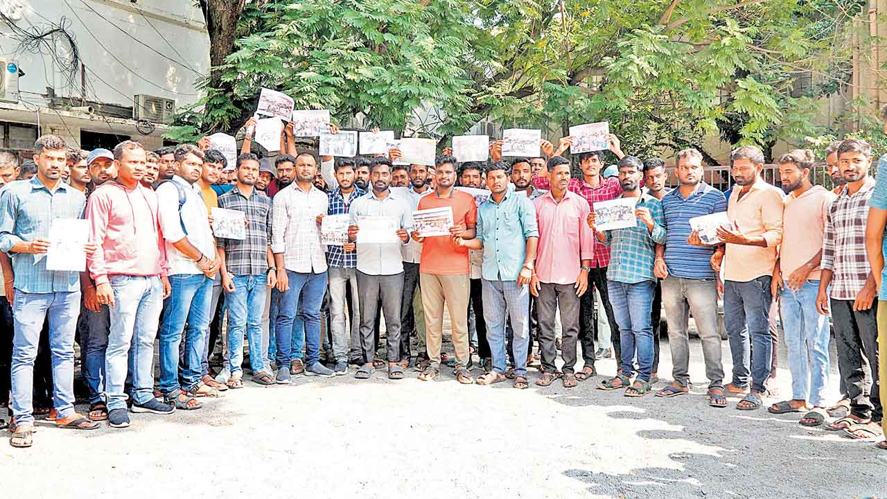 పోలీస్‌ ఉద్యోగాలు ఎప్పుడిస్తరు?