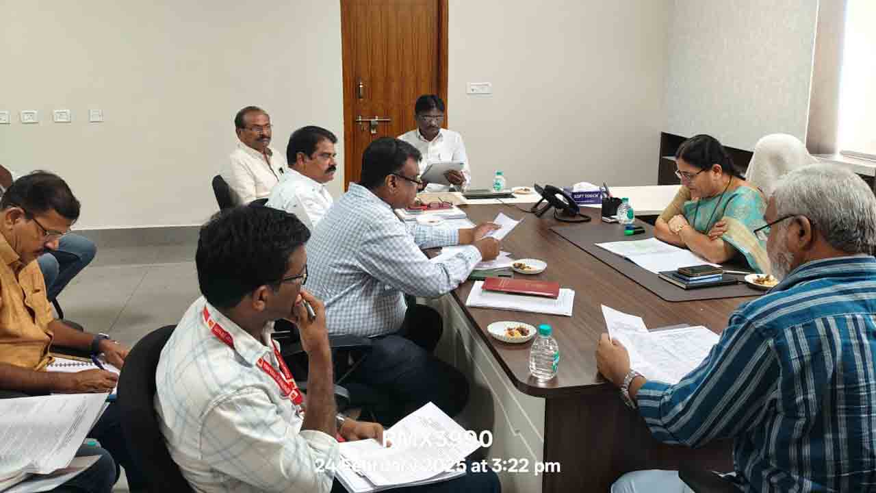 పకడ్బందీగా పదో తరగతి పరీక్షలు.. అధికారులకు భూపాలపల్లి జిల్లా అదనపు కలెక్టర్‌ విజయలక్ష్మిఆదేశం