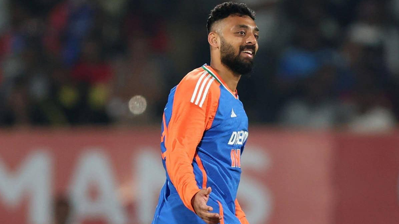 Varun Chakaravarthy | వరుణ్‌ చక్రవర్తికి బీసీసీఐ పిలుపు.. ఇంగ్లాండ్‌తో వన్డే సిరీస్‌కు ఎంపిక..!