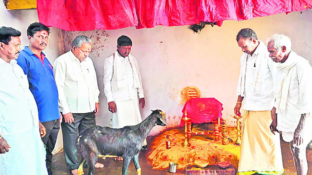 ఘనంగా గుడి, మండమెలిగే పండుగ